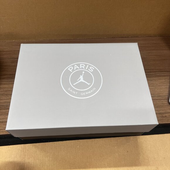 Air Jordan 5 Retro Low PSG. Size 11 mens - Picture 5 of 8